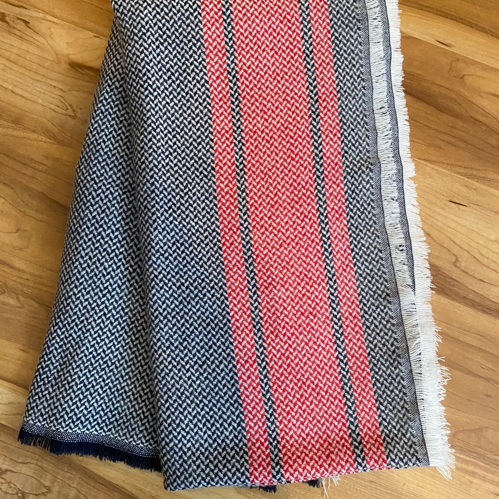 Tommy Hilfiger blanket scarf